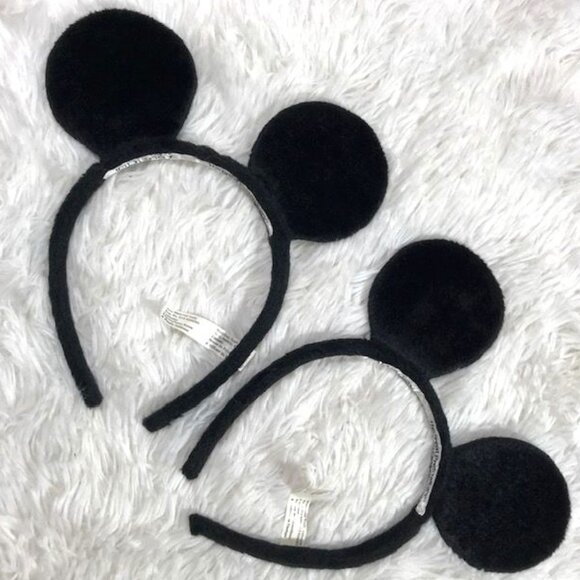 NWOT Set of 2 Low Pile Faux Fur Mickey Mouse Ears Headbands - Picture 1 of 6